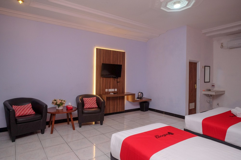 Bedroom 8
