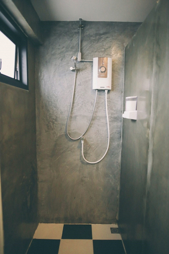 Bathroom 3, Koenji Guest House & Bar Chiang Mai, Muang Chiang Mai