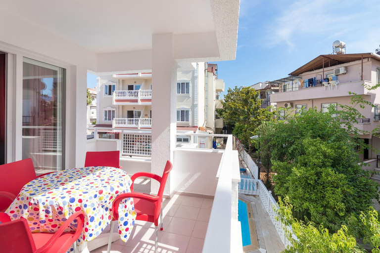 Others 5, Sezin Apart, Marmaris