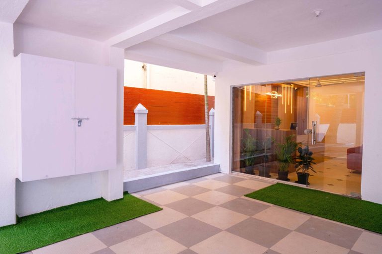 Others 3, Itsy Hotels Iconic, Pune