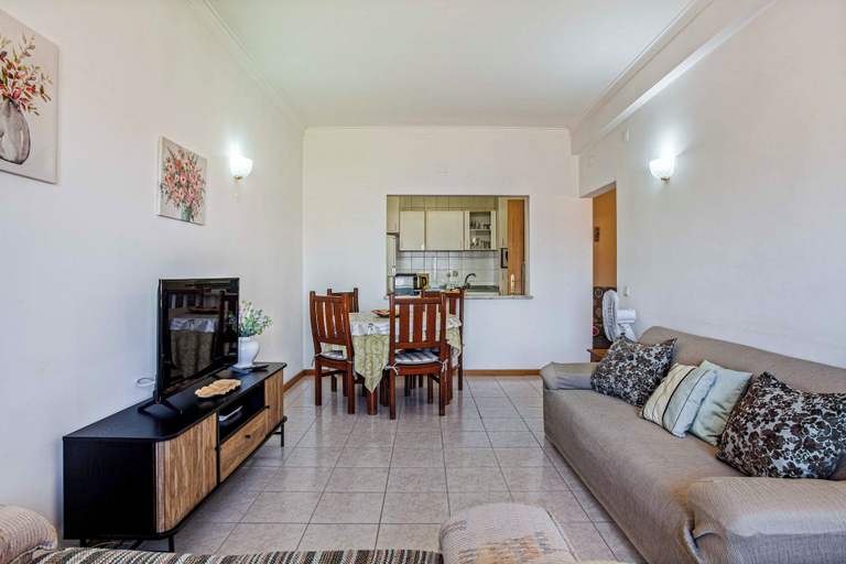 Others 5, Sunset View Apartment in Costa da Caparica, Almada