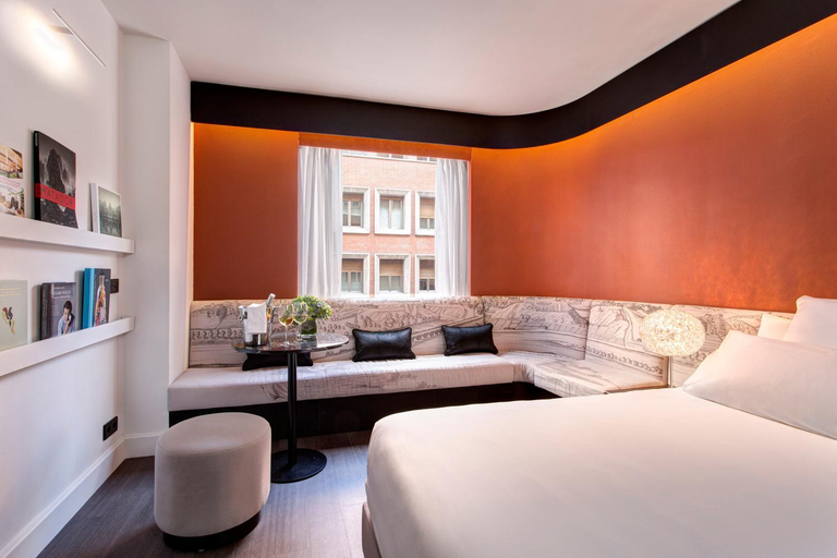 Bedroom 3, The Pavilions Madrid, Madrid