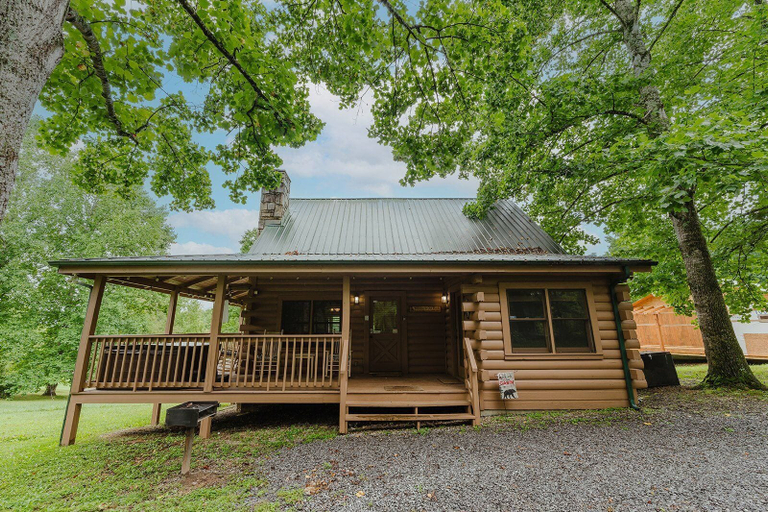 Exterior & Views 2, A Dream Come True, Sevier