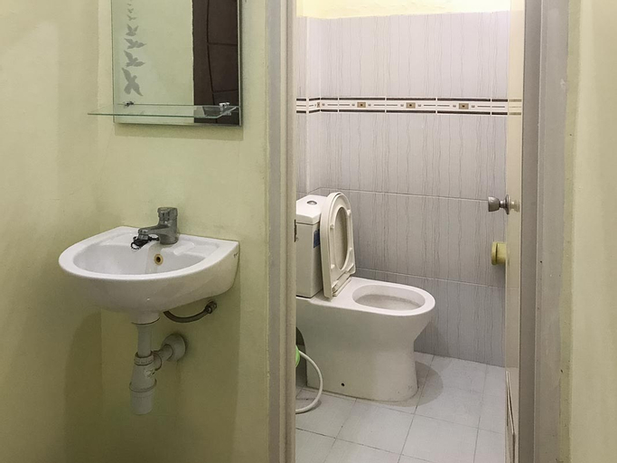 Bedroom 4, Zulfina Homestay Syariah RedPartner, Banyuwangi