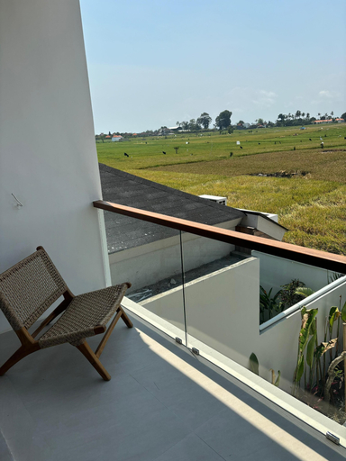Others 5, Paddy's House Seseh, Badung