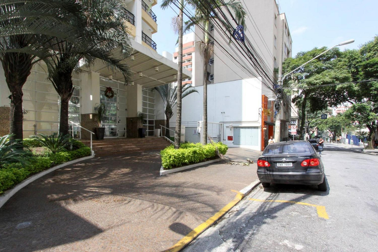Exterior 14