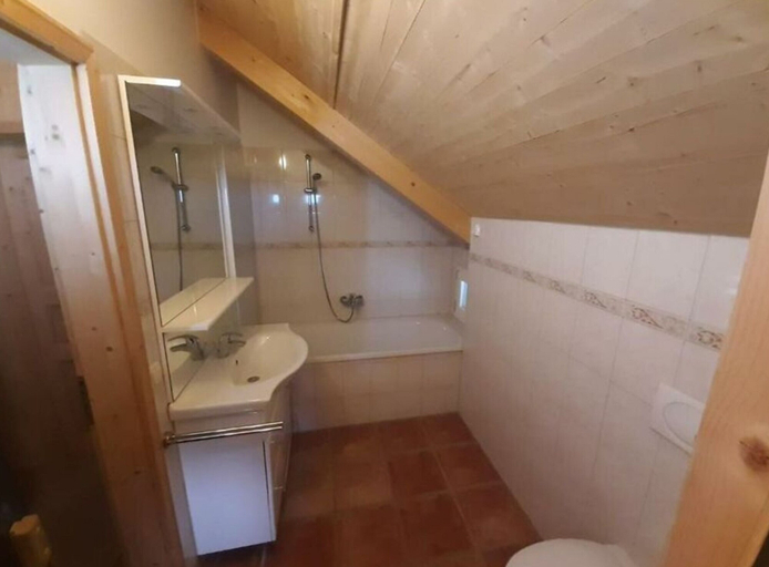 Bathroom 4, Alpenglockchen Comfortable Holiday Residence, Murau