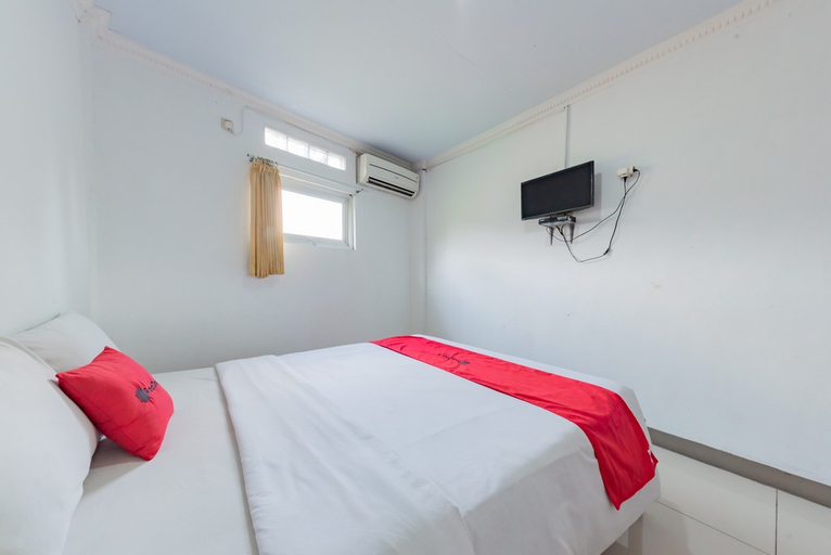 Bedroom 2, RedDoorz Syariah @ Pantai Pelabuhan Ratu, Sukabumi