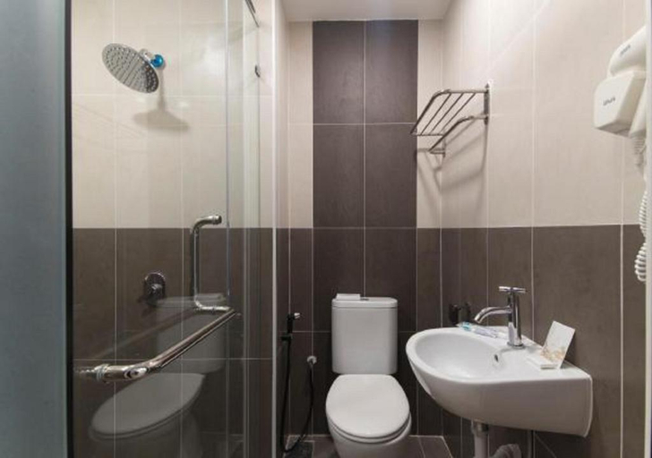 Bathroom, Hotel Signature International @ Chinatown, Kuala Lumpur