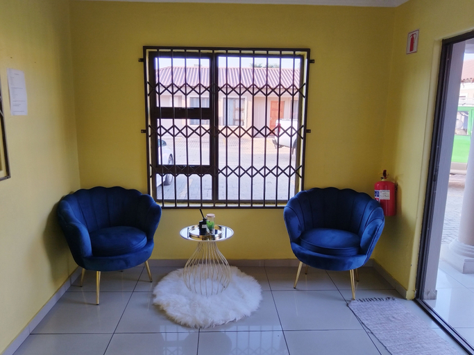 Others 5, Elson Lodge, Ekurhuleni