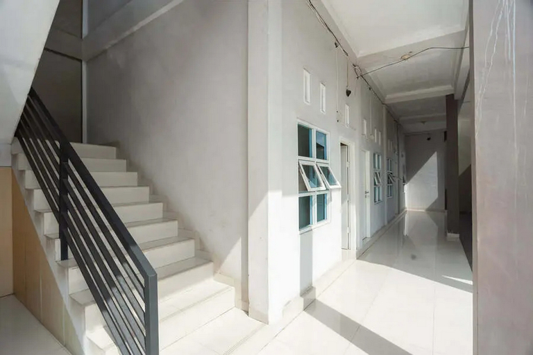 Others 5, RedDoorz Syariah @ Jalan HOS Cokroaminoto Jambi, Jambi