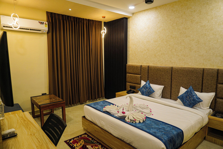 Bedroom 5, Hotel KSR Grand, Hardoi