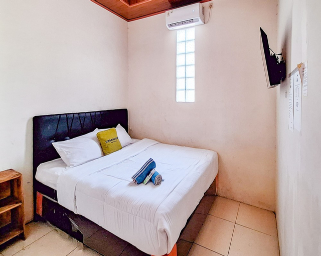Bedroom 2, Urbanview Villa Kolopaking Kebumen by RedDoorz, Kebumen