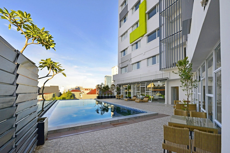 Sport & Beauty 5, Whiz Prime Hasanudin Makassar, Makassar