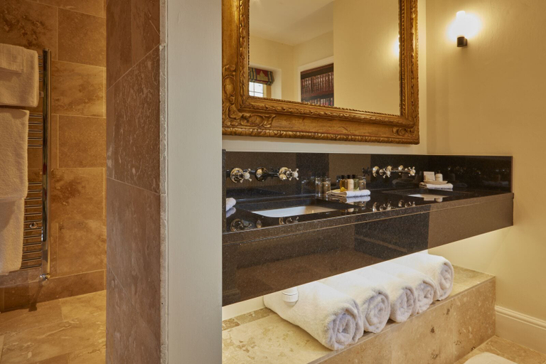 Bathroom 3, Abbots Grange Manor House, Worcestershire