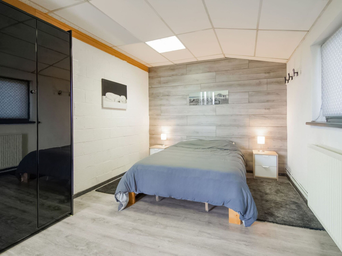 Bedroom 2, Cottage in Vaux-sur-sure With Garden, Luxembourg