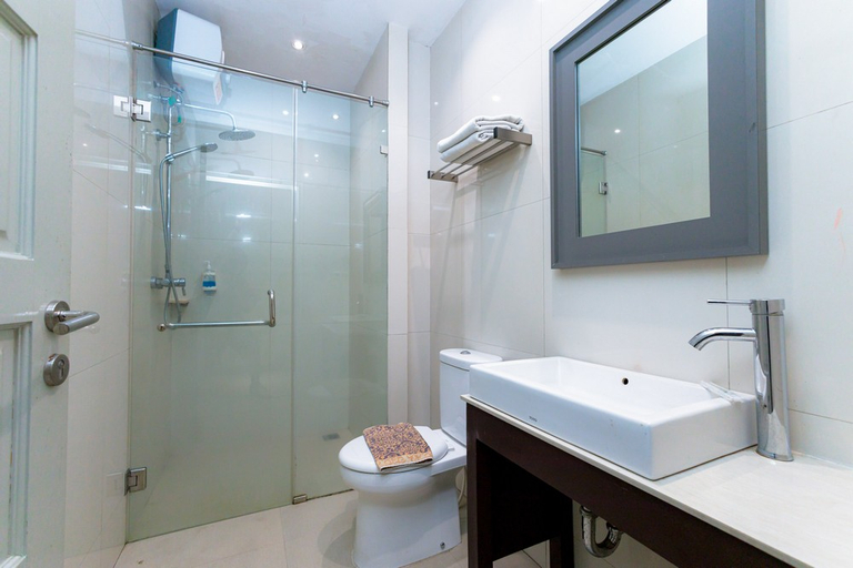 Bathroom 6