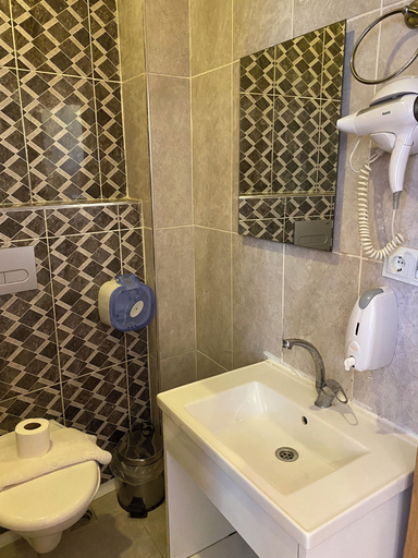Others 5, Aura Hotel, Fatih