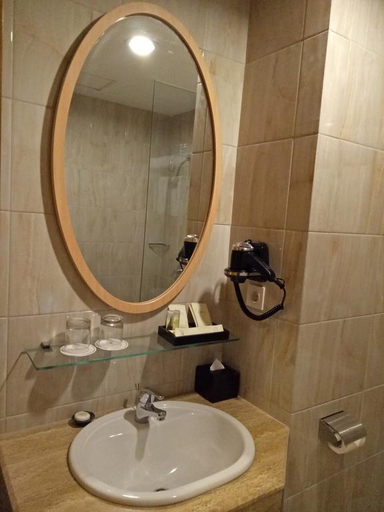 Bathroom 5, Hotel Chanti, Semarang