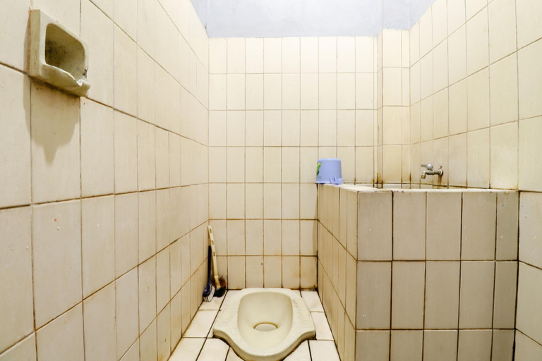 Bathroom 6