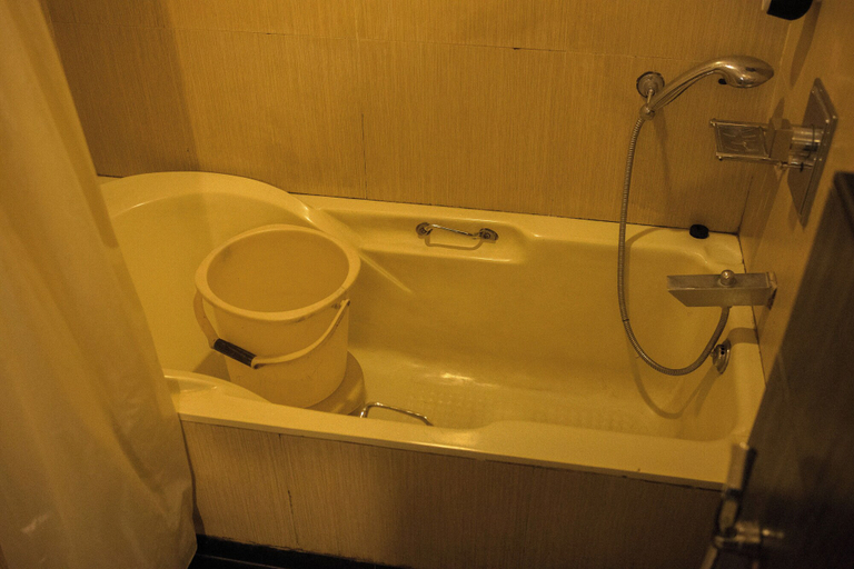 Bathroom 3, The Deccan Royaale, Pune