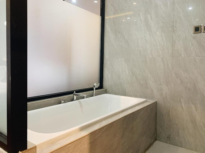 Bathroom 9