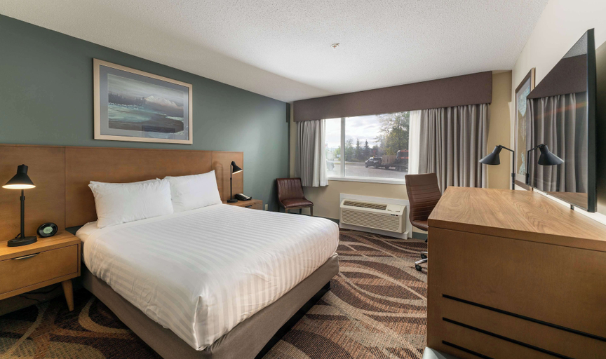 Bedroom 4, Prestige Hudson Bay Lodge & Conference Centre, WorldHotels, Bulkley-Nechako