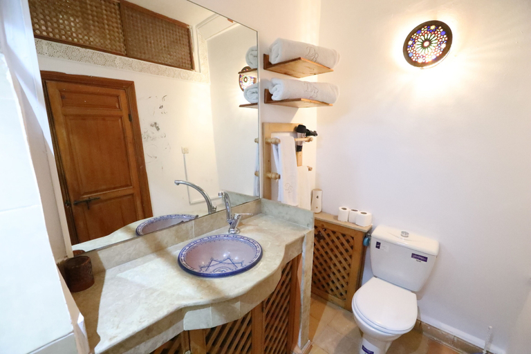 Bathroom 4, Dar Belmamoun, Fès