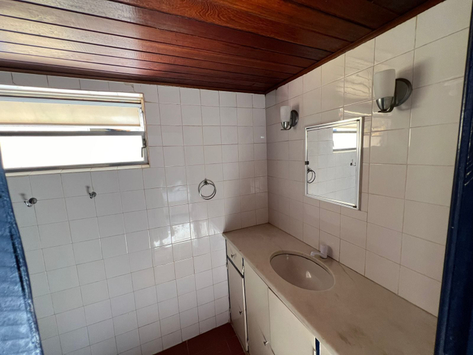 Bathroom 4, Pousada do Iago, Cabo Frio