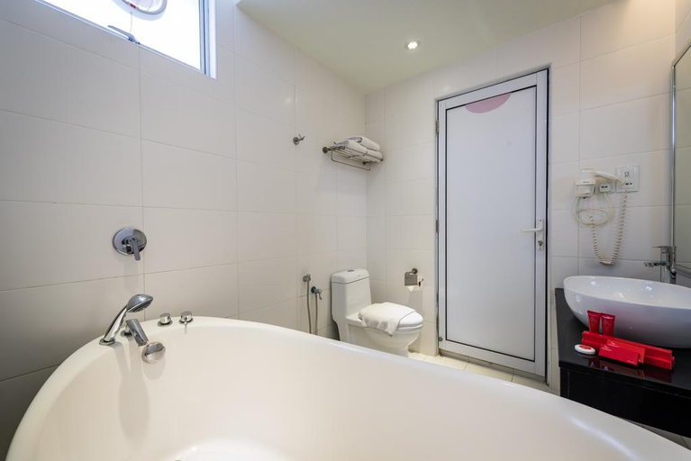 Bathroom 4, Hotel Sentral Georgetown, Penang Island