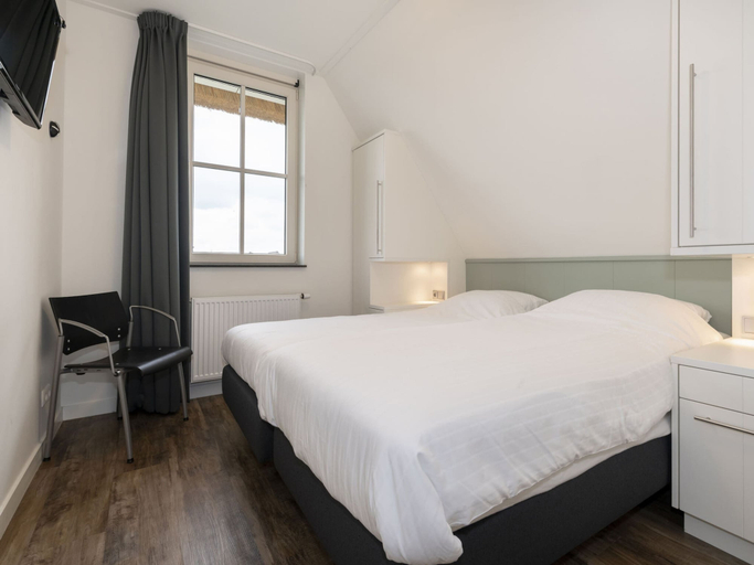Bedroom 2, Chic Villa With a Fireplace at Tjeukemeer, Lemsterland