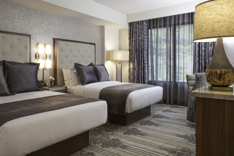 Bedroom 4, Legacy Resort Hotel & Spa, San Diego