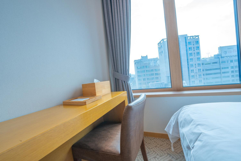 Others 3, Lumia Tourist Hotel, Jongno