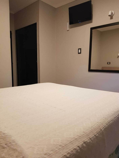 Bedroom 2, Marilian II, Capital