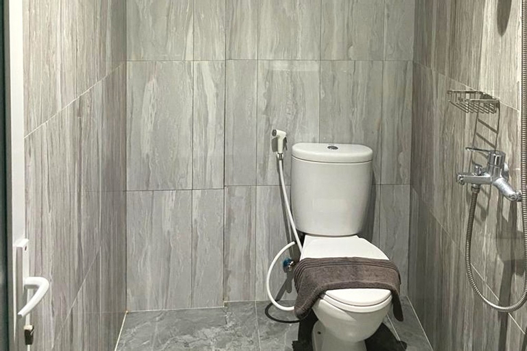 Bathroom 4