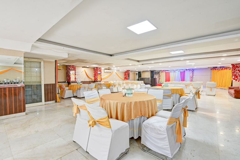 Food & Drinks 5, Hotel Marks INN & Banquet, Gautam Buddha Nagar