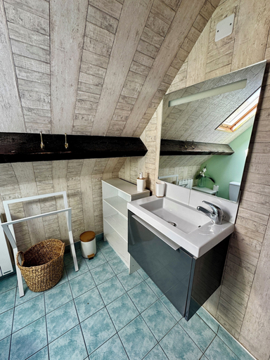 Bathroom 5, Les Vieilles Digues, Manche