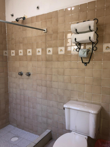 Bathroom 4, Hotel El Faro Veracruz, Veracruz