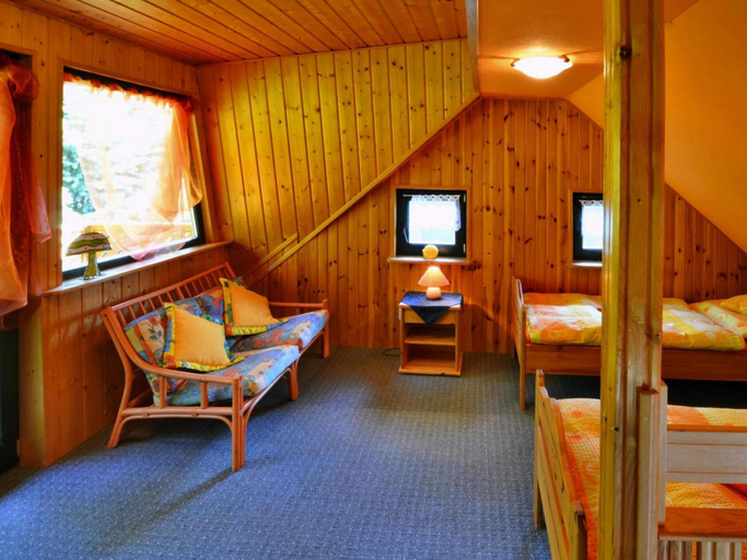 Room 5, Comfortable Holiday Home With a Large Garden, Kołobrzeg