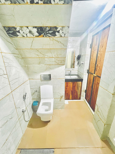 Bathroom 4, Bhoora House, Jaipur