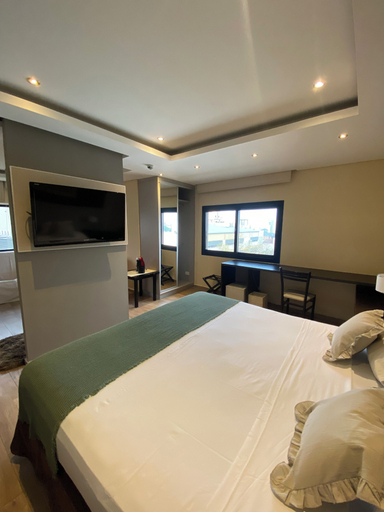 Bedroom 2, Hotel Zarek, Capital