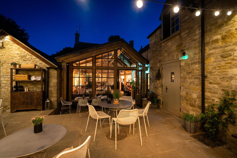 Food & Drinks 4, Royal Oak Ramsden, Oxfordshire