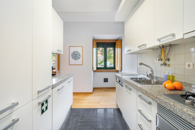 Others 5, Ajuda 31 Premium W/ Elevator & Parking, Lisbon