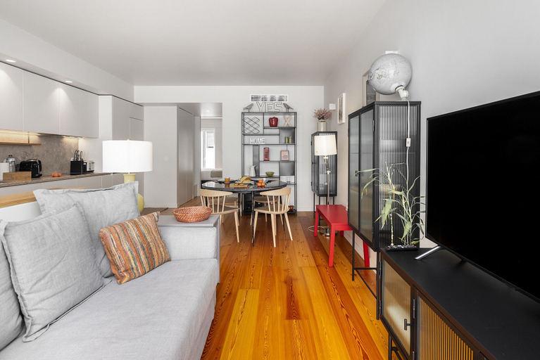 Others 5, Top Floor W Luxury Design Premium Location, Lisbon