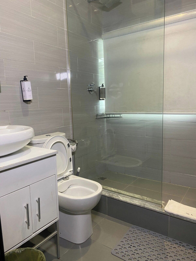 Bathroom 4, LALA'S LAGOS LTD, Eti-Osa