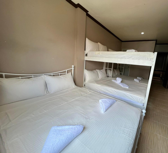 Bedroom 24