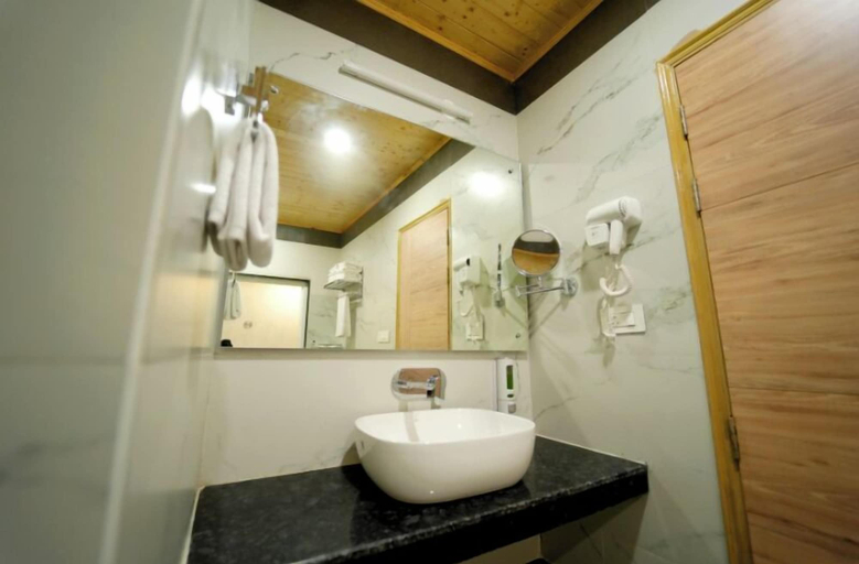 Bathroom 5, DN Resort Dharamshala, Kangra