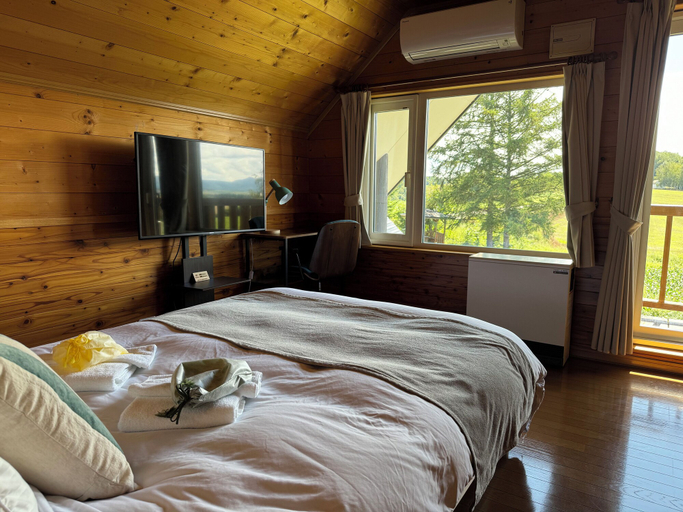 Bedroom 2, Biei san-ai-no-oka Villa Shion, Biei
