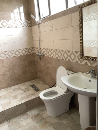 Bathroom 5, Mahe Holiday Resort