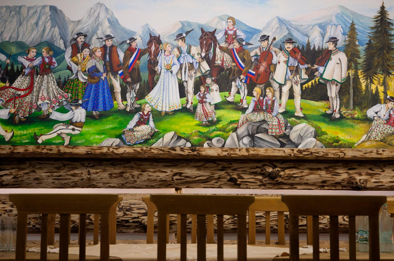 Food & Drinks 4, Willa Cztery Pory Roku, Tatra